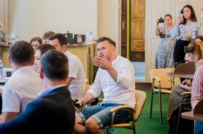Максим Резвых рассказал о прбемах города | Источник: Арнольд Диана