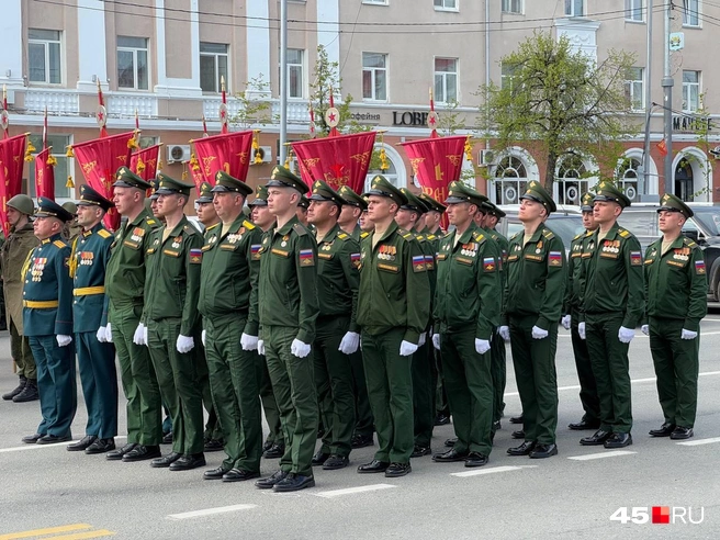 В центре Кургана сейчас многолюдно | Источник: Юлия Король / 45.RU