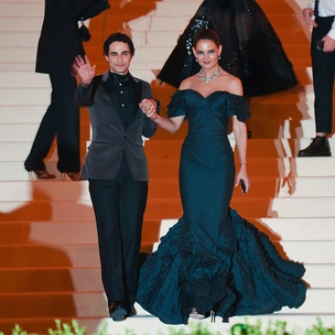 Не смогли: звезды, не осилившие дресс-код MET Gala 2017