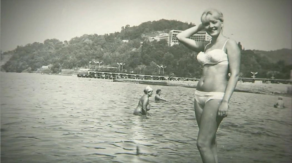Марианна Вертинская на отдыхе. Санаторий «Мыс Видный», Сочи. 1967 год | Источник: pastvu.com