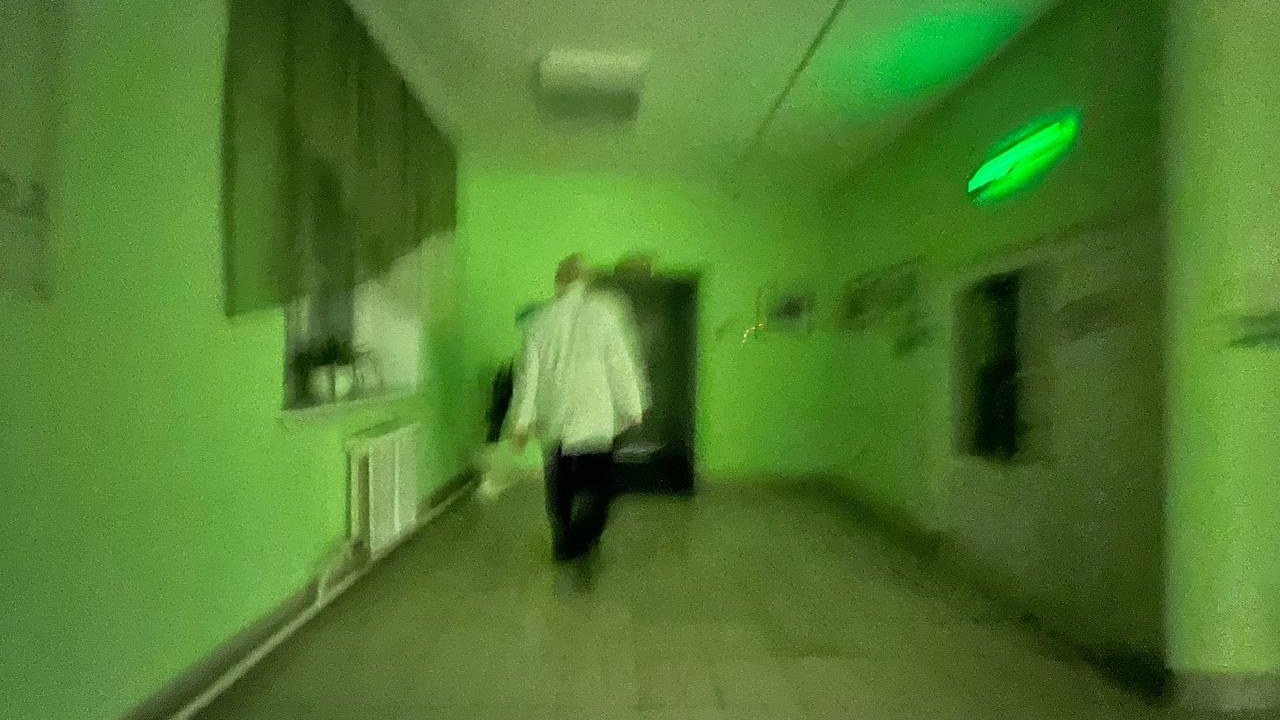Злиться нельзя — сразу отхватишь. Журналист отдежурила смену в психбольнице