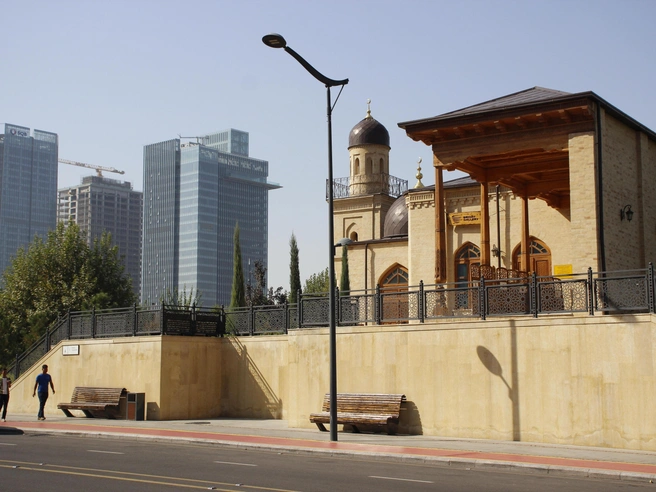 В Ташкенте соседствуют старые кварталы и современная застройка | nsk54.online