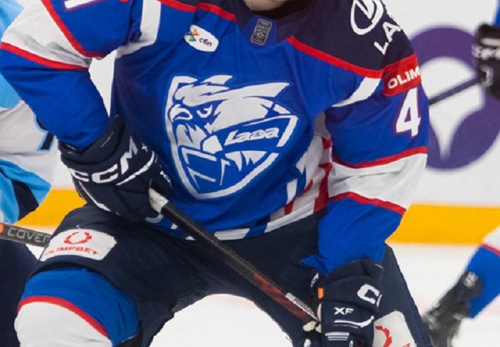 В хоккейном клубе «Лада» начали прощаться… С долгами