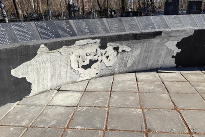 Ремонт мемориала на Вологодском кладбище завершат к 8 мая