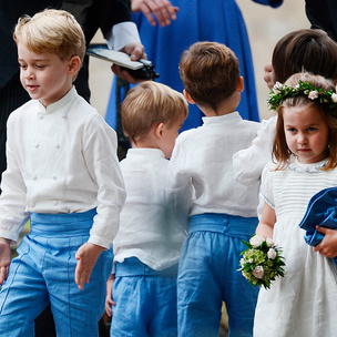 Сюрприз: принц Джордж и принцесса Шарлотта на свадьбе крестной