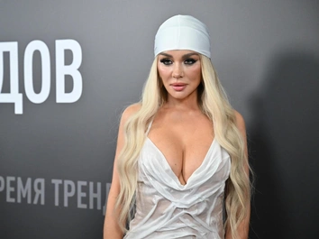 «Чужого мужа забрала»: Анна Седокова трется о Джигана и говорит о счастье в тишине