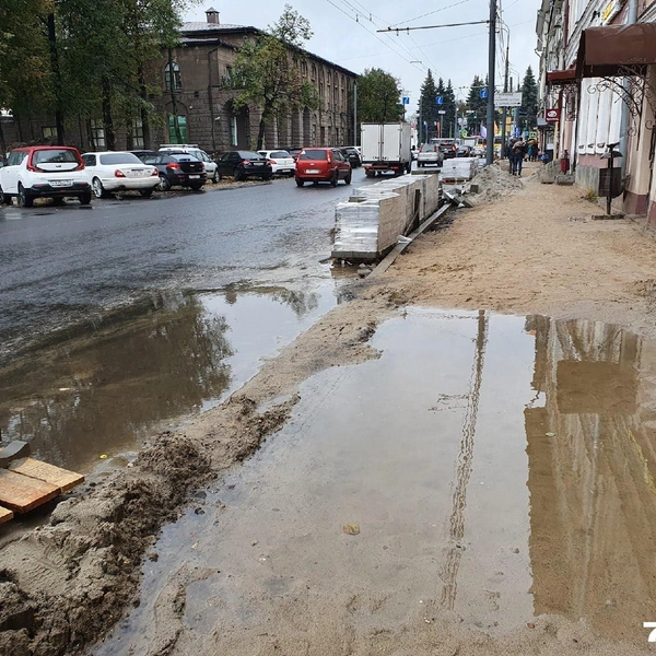 После дождей на участке образовывались лужи | Источник: Александра Мамонтова / 76.RU