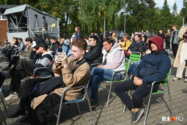 Лекция о космосе прошла в рамках научного фестиваля | Источник: Дмитрий Емельянов / E1.RU