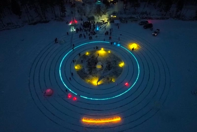 В Каларском округе построили ледяную солнечную систему