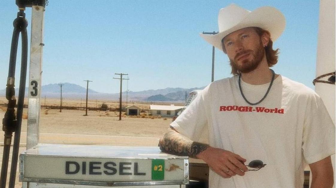 Внук Пугачевой приехал к ней на Кипр&nbsp;&mdash; в Сети уверены: из-за денег