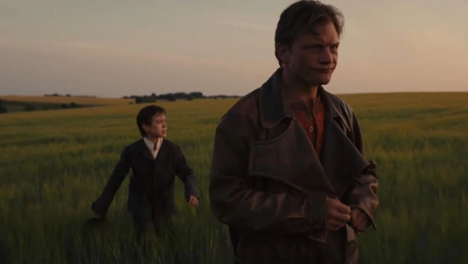 Юному аристократу и уличному бойцу предстоит найти общий язык | Источник: Скриншот трейлера фильма «Волчок»