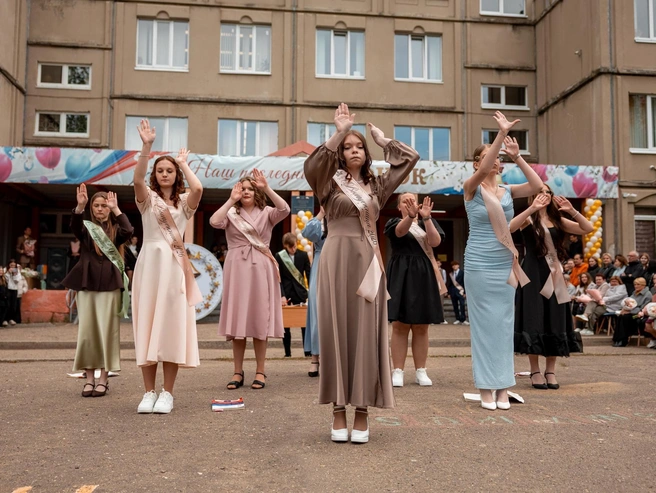 Каждый класс подготовил собственный танец | Источник: Александр Куренной / 76.RU