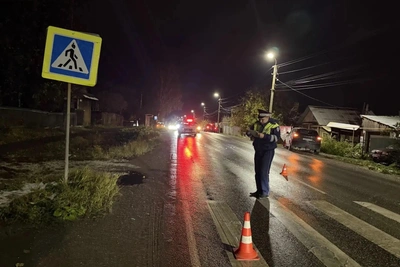 В Березовском под колесами иномарки погибла женщина