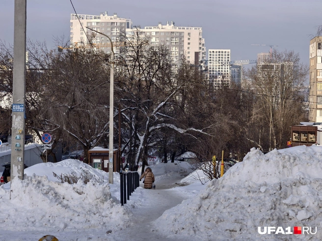 Главное&nbsp;— не поскользнуться | Источник: Булат Салихов / UFA1.RU