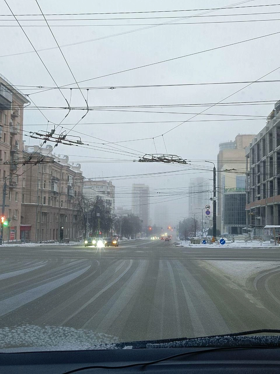 В центре города видимость тоже не очень | Источник: читатель 74.RU