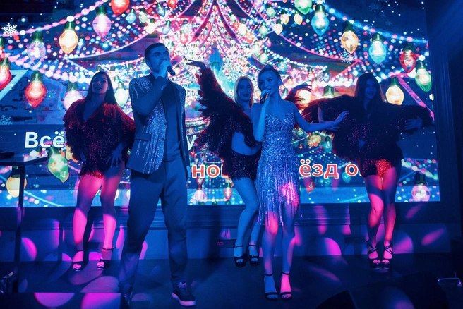 Караоке-корпоратив способен превратить обычный вечер в яркое событие | Источник: Leps Bar 