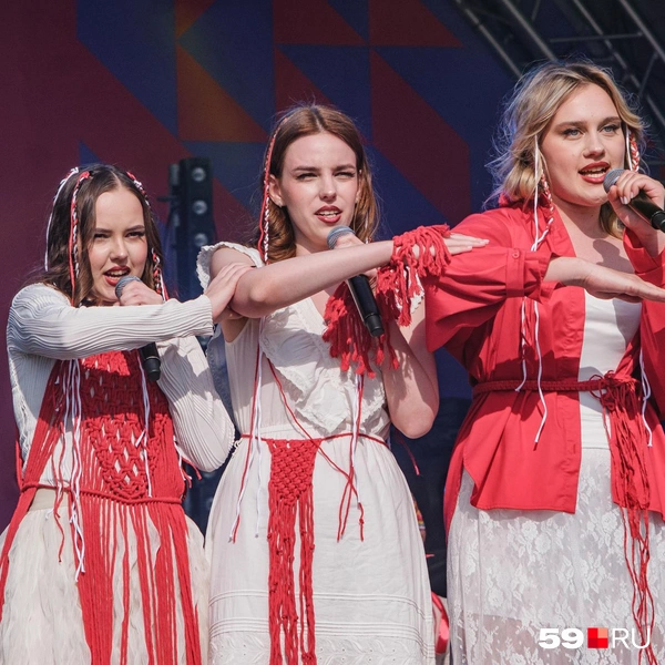 Группа «DERE3A» на сцене! | Источник: Тимофей Калмаков / 59.RU