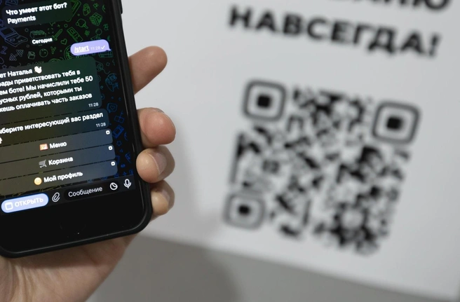 Илья говорит, что приготовит шаурму бабушке без смартфона или ребенку. Но взрослые, не желающие установить бот,&nbsp;— не его аудитория | Источник: Наталья Лапцевич