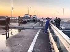 Кадры повреждения Крымского моста
