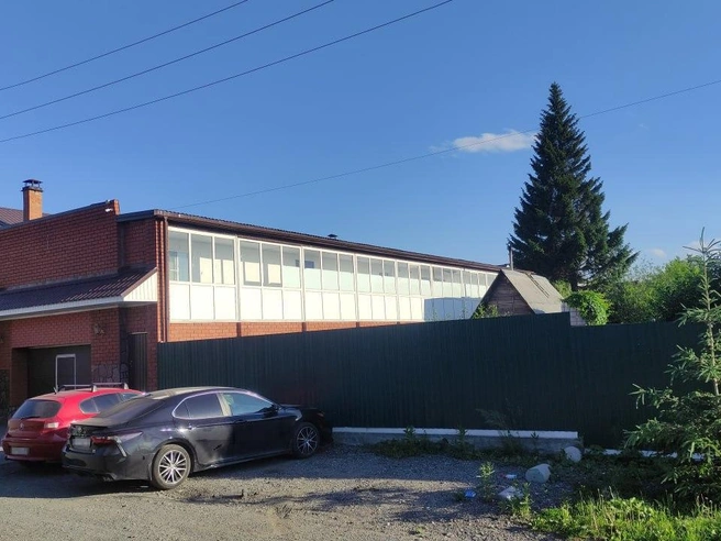 Предприятие размещается в Железнодорожном районе города | Источник: читатель E1.RU