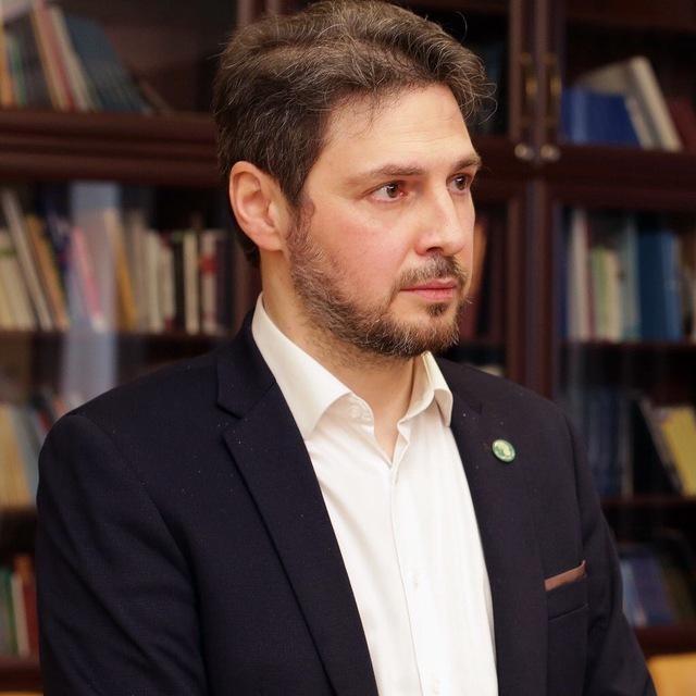 <p>Сергей Чесноков</p>