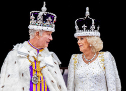 Да здравствует Король: 16 самых легендарных фото с коронации Карла III, от которых захватывает дух