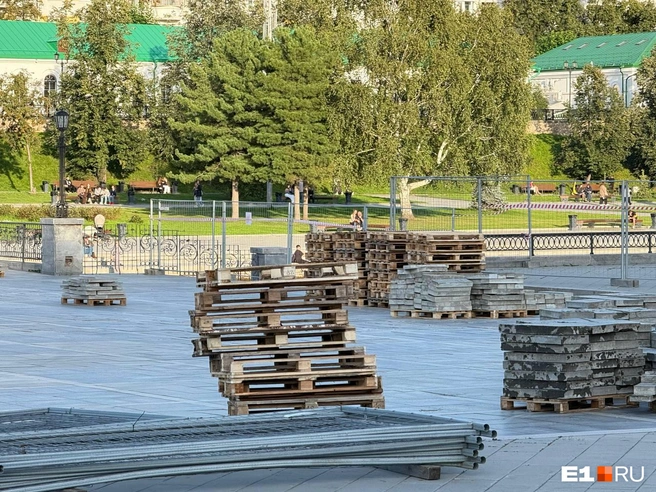 Будем надеяться, что этот ремонт -последний | Источник: Анастасия Баранова / E1.RU