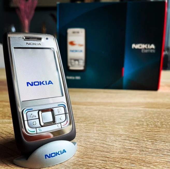 Nokia E65 | Источник: ebay.com