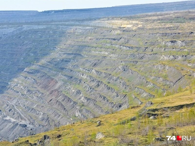 Коркинский разрез — одна из крупнейших в мире открытых разработок. Сюда планируют сливать отходы обогатительного производства из Томино | Источник: Артём Краснов