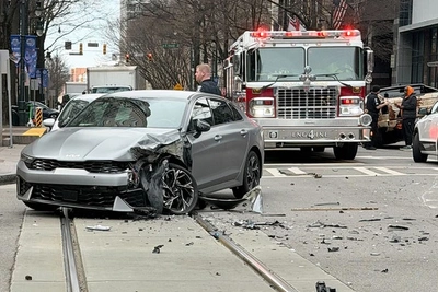 Ламело Болл разбил кастомный Hummer в аварии