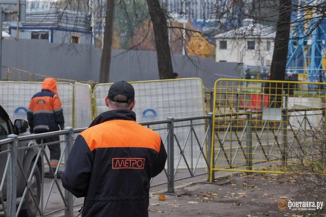 Из-за провала на Харченко метрополитен усилил контроль за состоянием тоннелей между «Лесной» и «Мужества» | Источник: Михаил Огнев / «Фонтанка.ру»