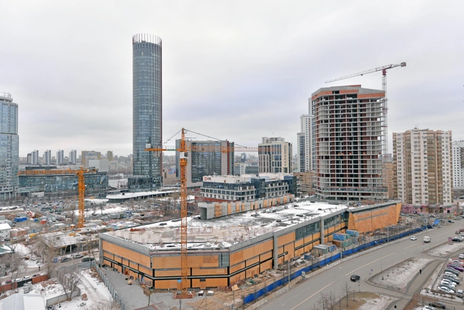 Re: Volution Towers — жилые апартаменты в центре Екатеринбурга. Двор-сад на крыше стилобата, целый этаж сервисов и другие решения обеспечат высочайший уровень комфорта | Источник: «Атомстройкомплекс»