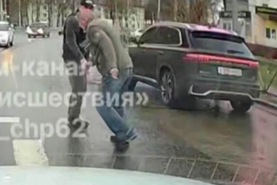 В Рязани водитель на красный свет ударил пешехода — идет проверка