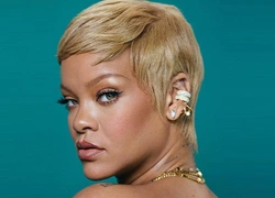 Работает не покладая рук: Рианна запускает линейку Fenty Hair