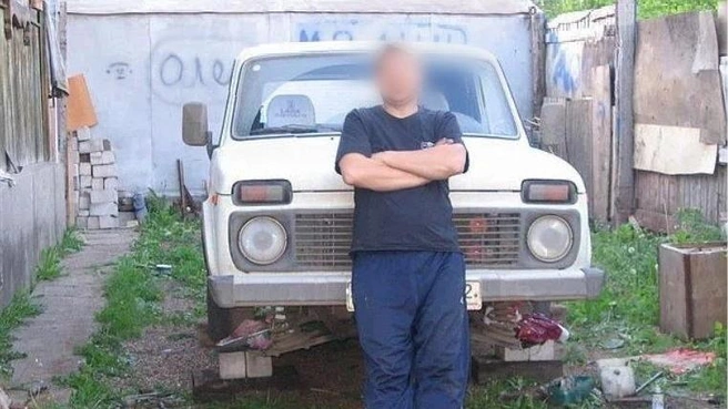 Он мог часами напролет ковыряться в любимой &laquo;Ниве&raquo; | Источник: Олег / Ok.ru