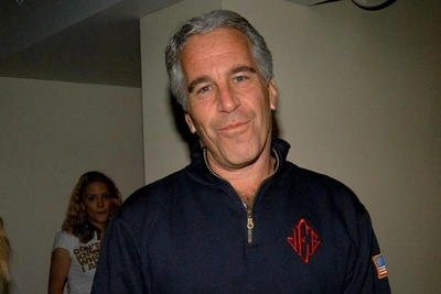 «Это скрыто очень тщательно»: какие теории роятся вокруг скандального дела Эпштейна