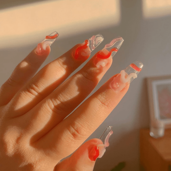 Jelly nails: 20 идей трендового прозрачного маникюра