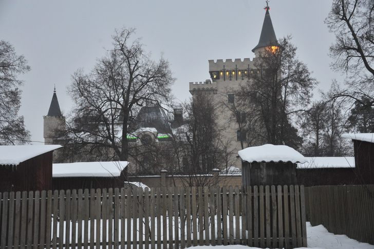 Замок в деревне «Грязь»