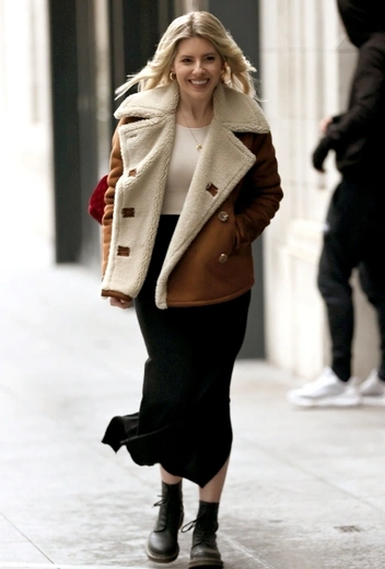 Молли Кинг в Лондоне | marieclaire.ru