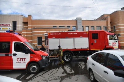 Пожар в ТЦ «Полюс» в Архангельске