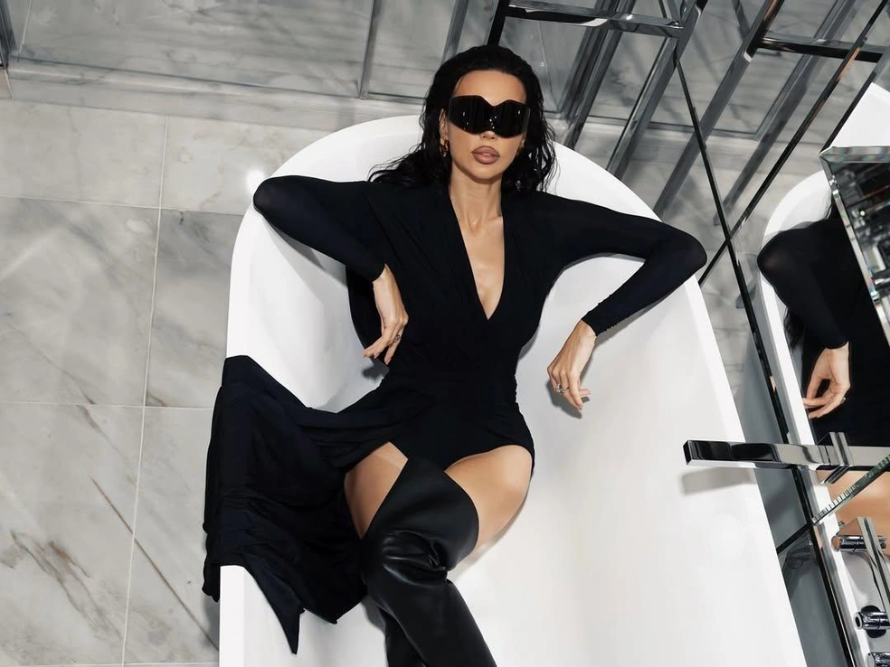 Оксану Самойлову не пустили на показ Balenciaga | Источник: samoylovaoxana / Instagram.com* (деятельность соцсети запрещена на территории РФ)