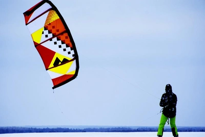 Первые претенденты на победу в зимних парусных гонках «Владыка ветра»