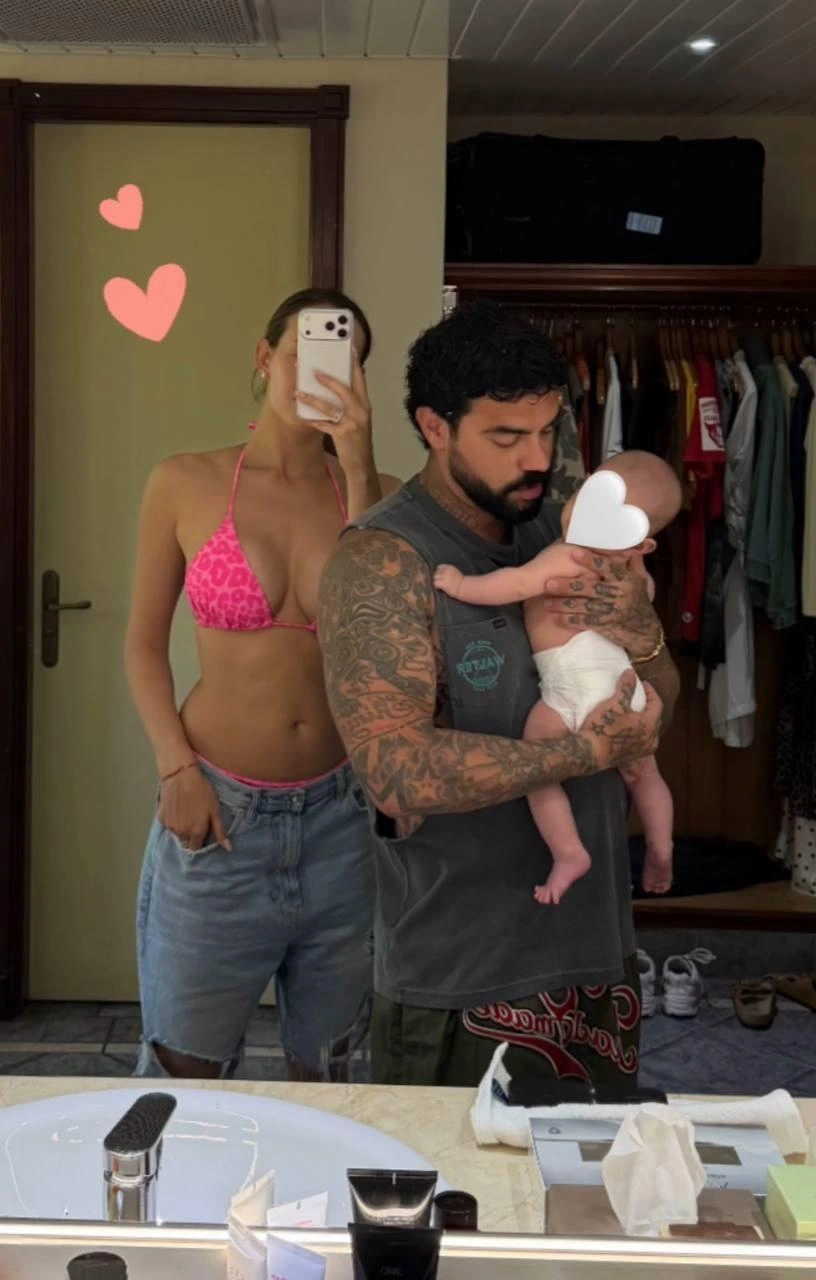 Рэпер успокоил подписчиков совместными фото с дочкой | Источник: halfbloodval / Instagram (деятельность запрещена в РФ)