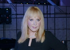 Алла Пугачева о замке в Грязи: «Хотят конфисковать, отобрать, как будто это ворованное»