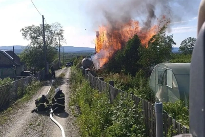 В ТСЖ Огонёк на Сахалине сгорел дачный дом
