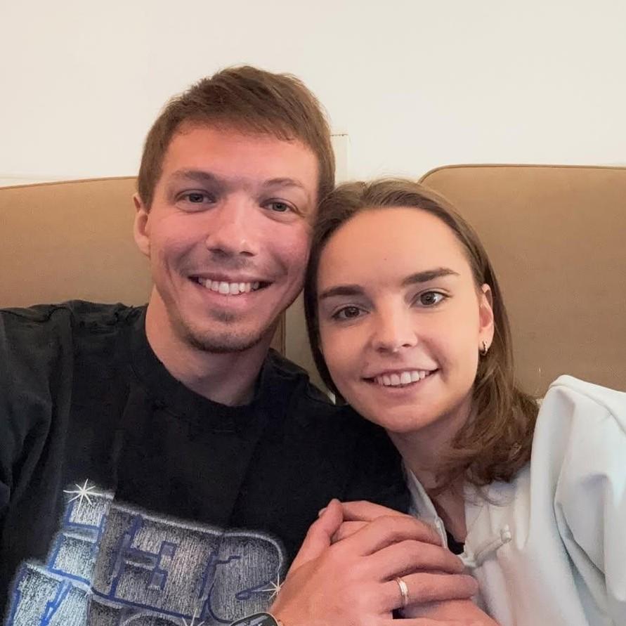 Гимнастка Дина Аверина и фигурист Дмитрий Соловьев стали родителями