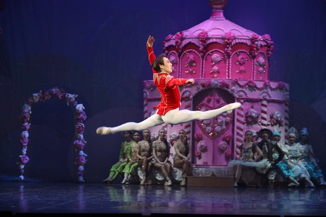 Афанасьев — самый известный артист балета Якутии | Источник: Сарыал Афанасьев / личный архив