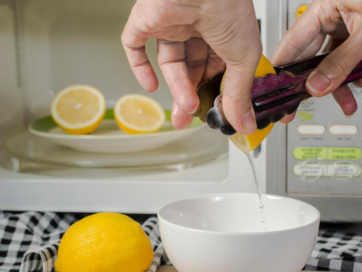 До последней капли: как выжать лимон, чтобы получить больше сока