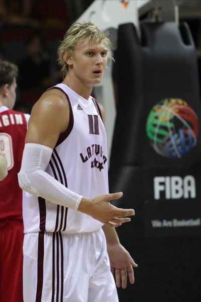 Янис Тимма | www.starhit.ru