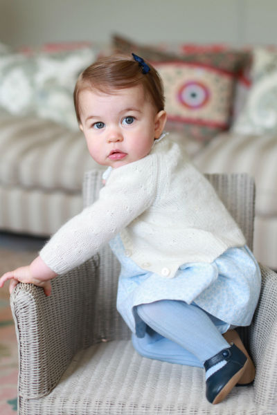20 фото принцессы Шарлотты: как менялась дочь Кейт Миддлтон и Уильяма